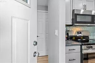 395 Stark St N, Salem, OR 97303 - Photo 6