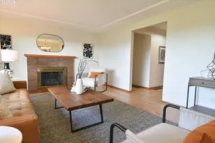 12509 NE Beech St, Portland, OR 97230 - Photo 8