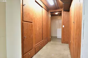 12509 NE Beech St, Portland, OR 97230 - Photo 36