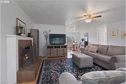 247 Cedar St, Lyons, OR 97358 - Photo 10