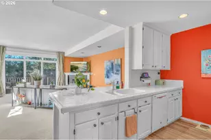 6231 SW 18th Dr, Portland, OR 97239 - Photo 4