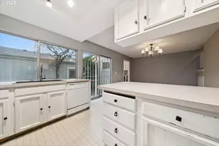 1889 Boca Ratan Dr, Lake Oswego, OR 97034 - Photo 18