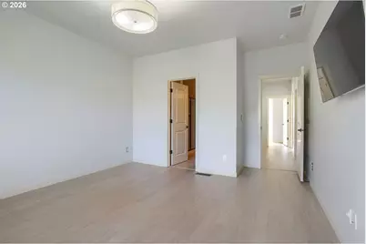 11560 SE Aquila St, Happy Valley, OR 97086 - Photo 16
