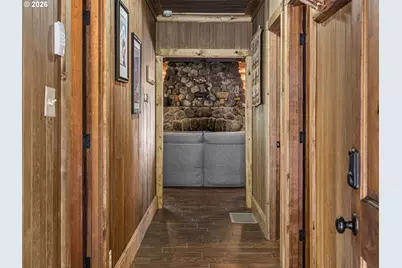 26845 E Rolling Riffle Ln, Rhododendron, OR 97049 - Photo 6