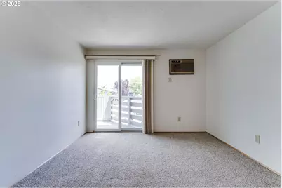 650 Harlow Rd, Springfield, OR 97477 - Photo 14