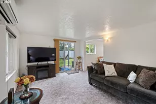 82600 Green Valley St, Creswell, OR 97426 - Photo 8