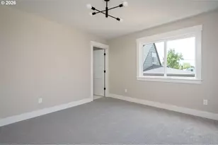 8429 NE Hassalo St, Portland, OR 97220 - Photo 24