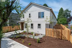 8429 NE Hassalo St, Portland, OR 97220 - Photo 2