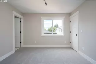 8429 NE Hassalo St, Portland, OR 97220 - Photo 22