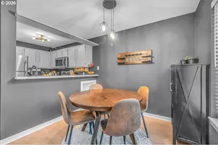 5142 SW Multnomah Blvd, Portland, OR 97219 - Photo 8