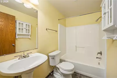 4351 Elderberry St, Springfield, OR 97478 - Photo 12