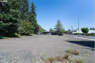 790 Commercial Ave, Coos Bay, OR 97420 - Photo 6