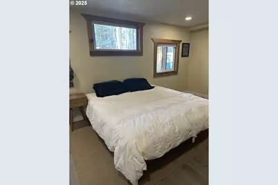 136010 Hwy 97, Crescent, OR 97733 - Photo 22