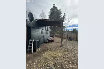 136010 Hwy 97, Crescent, OR 97733 - Photo 32