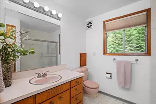 27828 Gibralter Loop, Eugene, OR 97405 - Photo 18
