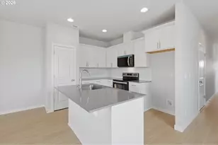 362 E Wilson St, Carlton, OR 97111 - Photo 2