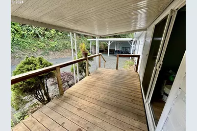 160 Hilltop Dr, Lakeside, OR 97449 - Photo 22