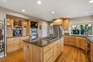 6108 SW Kruse Ridge Dr, Portland, OR 97219 - Photo 10