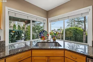 6108 SW Kruse Ridge Dr, Portland, OR 97219 - Photo 12