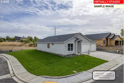 1238 SE Kimber Dr, Hermiston, OR 97838 - Photo 2