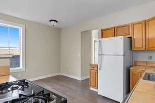 686 29th St, Astoria, OR 97103 - Photo 26