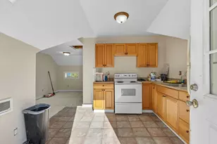 686 29th St, Astoria, OR 97103 - Photo 8