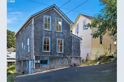 686 29th St, Astoria, OR 97103 - Photo 4