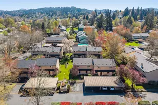 1488 Fetters Loop, Eugene, OR 97402 - Photo 30