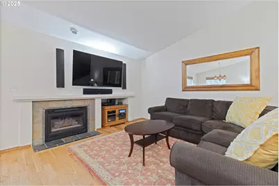 621 SE 11th Cir, Troutdale, OR 97060 - Photo 6