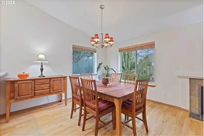 621 SE 11th Cir, Troutdale, OR 97060 - Photo 12