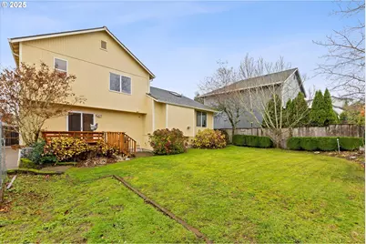 621 SE 11th Cir, Troutdale, OR 97060 - Photo 34