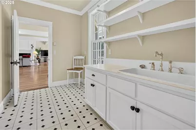 375 Marina Vista Dr, Lowell, OR 97452 - Photo 22