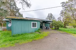 10425 Edmunson Dr SE, Salem, OR 97317 - Photo 8