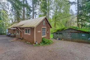 10425 Edmunson Dr SE, Salem, OR 97317 - Photo 18
