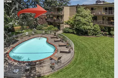 2393 SW Park Pl #302, Portland, OR 97205 - Photo 2