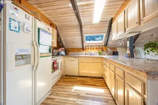 639 Cattle Dr, Roseburg, OR 97470 - Photo 4