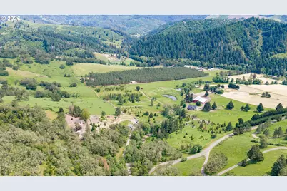 639 Cattle Dr, Roseburg, OR 97470 - Photo 6