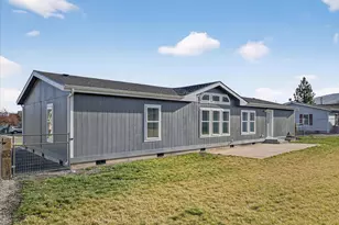 208 16th St, La Grande, OR 97850 - Photo 34