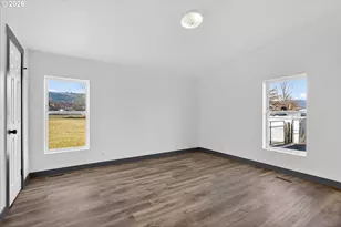 208 16th St, La Grande, OR 97850 - Photo 18