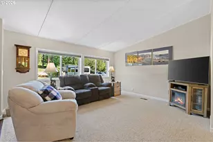 20341 SE Helzer Way, Damascus, OR 97089 - Photo 4