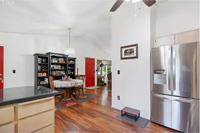 7417 SE Sherrett St, Portland, OR 97206 - Photo 14