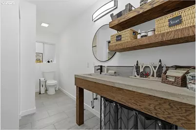 1317 W Main St, Centralia, WA 98531 - Photo 20