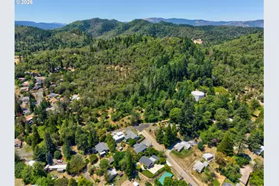601 Fairchild St, Canyonville, OR 97417 - Photo 40