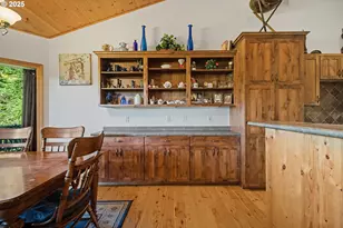 58994 Hampton Rd, Coquille, OR 97423 - Photo 6