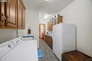 58994 Hampton Rd, Coquille, OR 97423 - Photo 30