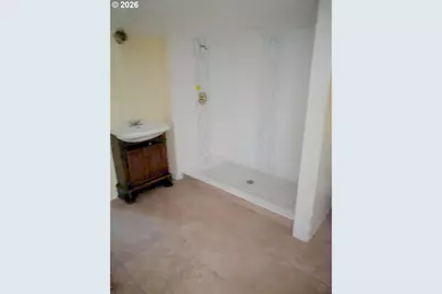 2004 SE Ash St, Portland, OR 97214 - Photo 22