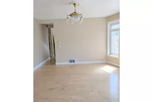 2004 SE Ash St, Portland, OR 97214 - Photo 6