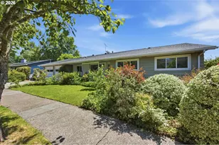 7202 SW Nevada Terrace, Portland, OR 97219 - Photo 2