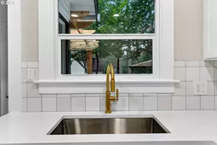 5465 SW Scholls Ferry Rd, Portland, OR 97225 - Photo 16