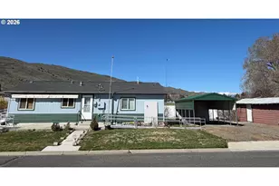 2410 Colorado Ave, Baker City, OR 97814 - Photo 24